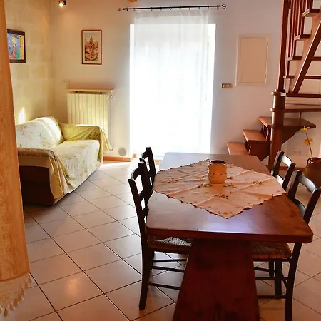 Holiday home Casa Vacanze Ponte San Pietro Caveoso